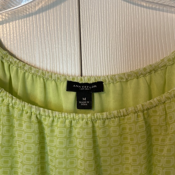 Ann Taylor Bubble Hem Peasant Style Top - Picture 4 of 5